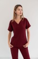 Uniform z wiskozy w kolorze Burgundu.jpg