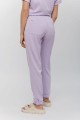 Lawendowe spodnie Basic - trwałe i wygodne spodnie medyczne, stworzone z myślą o komfortowej pracy w klinikach i gabinetach.