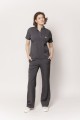 Scrubs Mave Melange Grey – stylowa bluzka medyczna ze stójką, przewiewny materiał i dopracowany krój dla personelu medycznego.